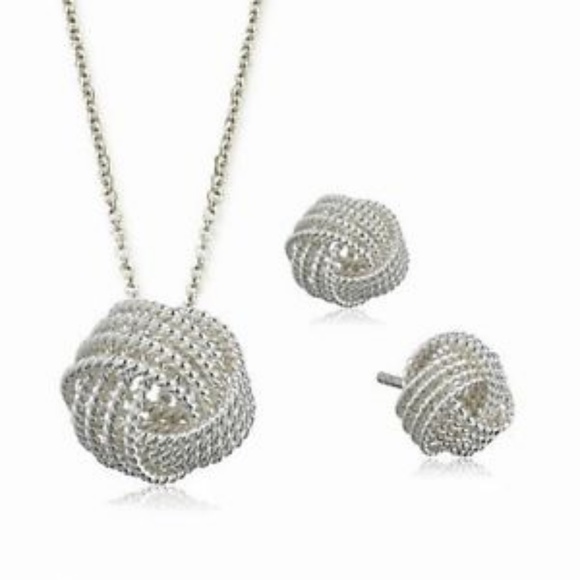 Jewelry - 5 🏅Twist knot stud earrings and necklace set
